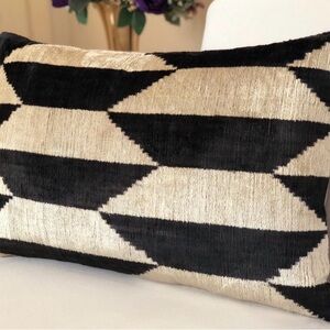 Silk Velvet Black and White Ikat 22” Square Pillow Covers